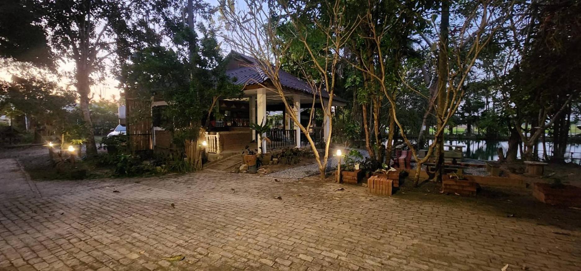 メーリム バーン トゥン ブン ロム Bed & Breakfast エクステリア 写真